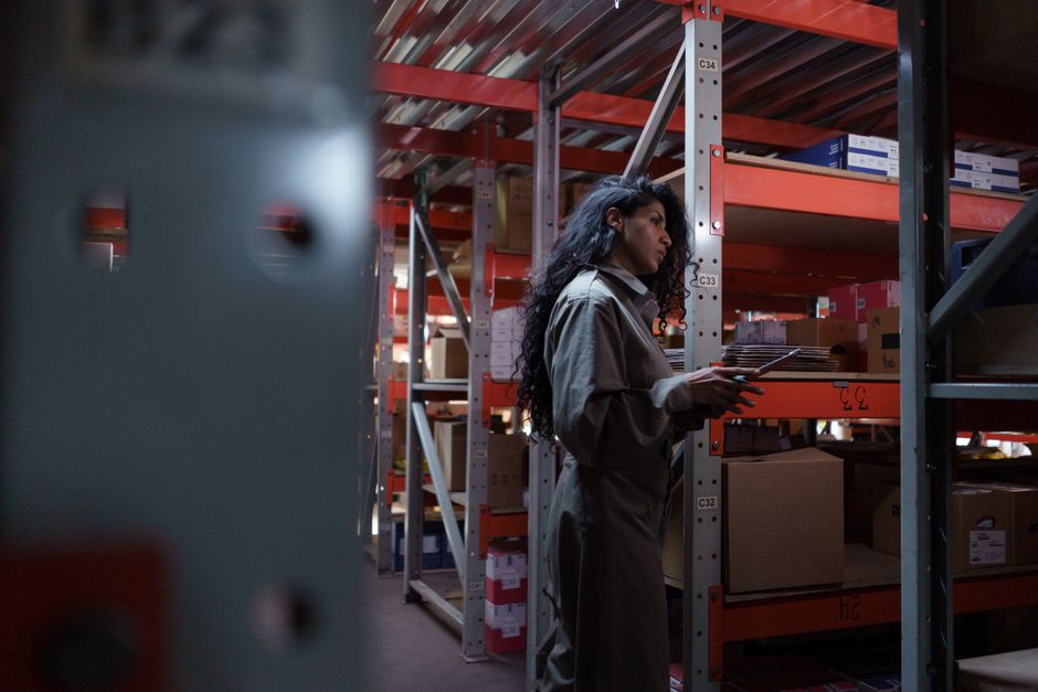 Distributor